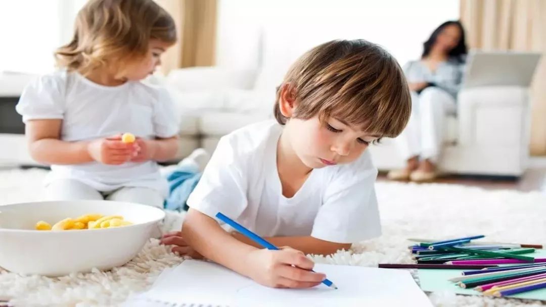 一个依赖性很强的人怎么学会独立,小孩依赖性大怎么和家长沟通