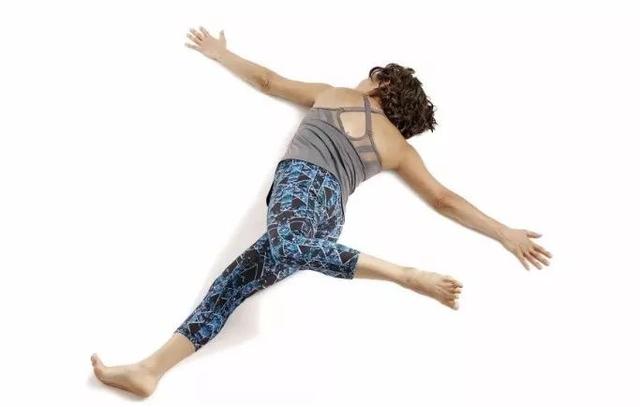 舒缓胸椎瑜伽体式,瑜伽体式胸椎是稳定还是灵活