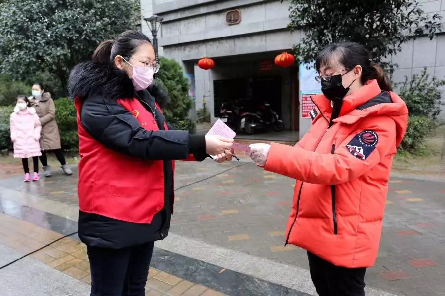 “解除隔离啦！谢谢你们！”14天的温暖守护！我们在一起！