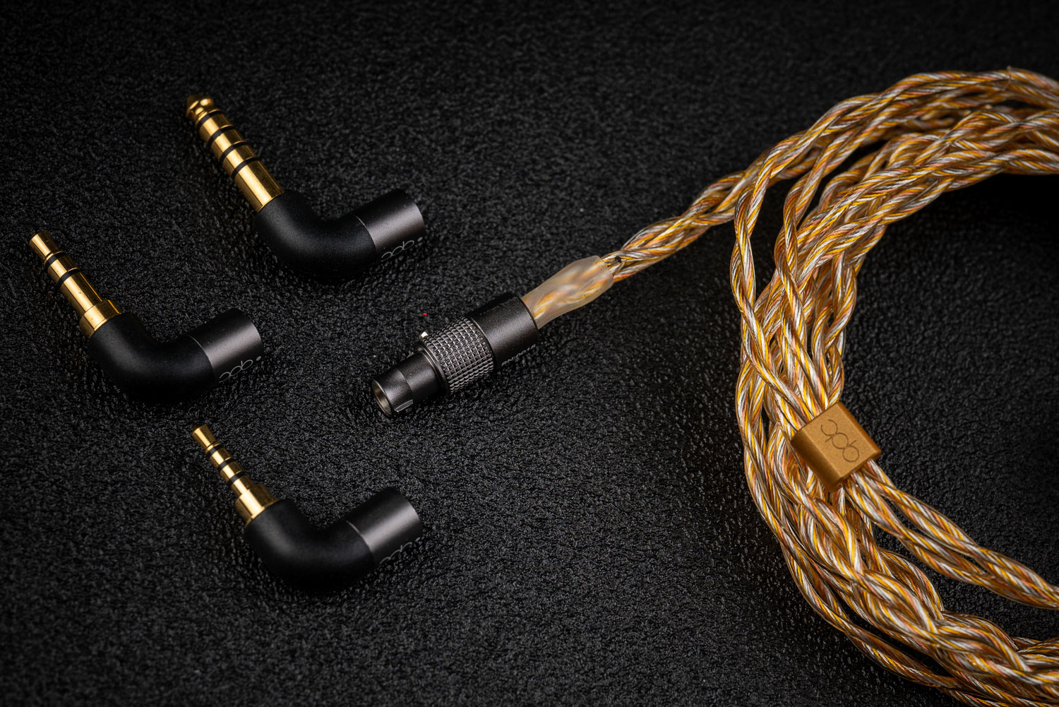 名为“魔”圈，却依然一本正经，qdcDmagic听感简析