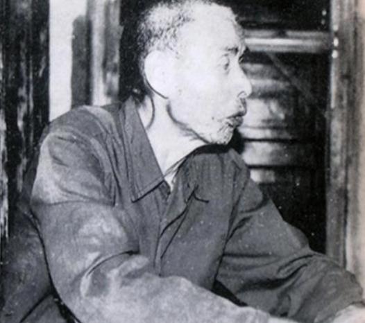 毛*东泽**为堂弟买火车票，也出现“一票难求”，警卫员为此排队3天