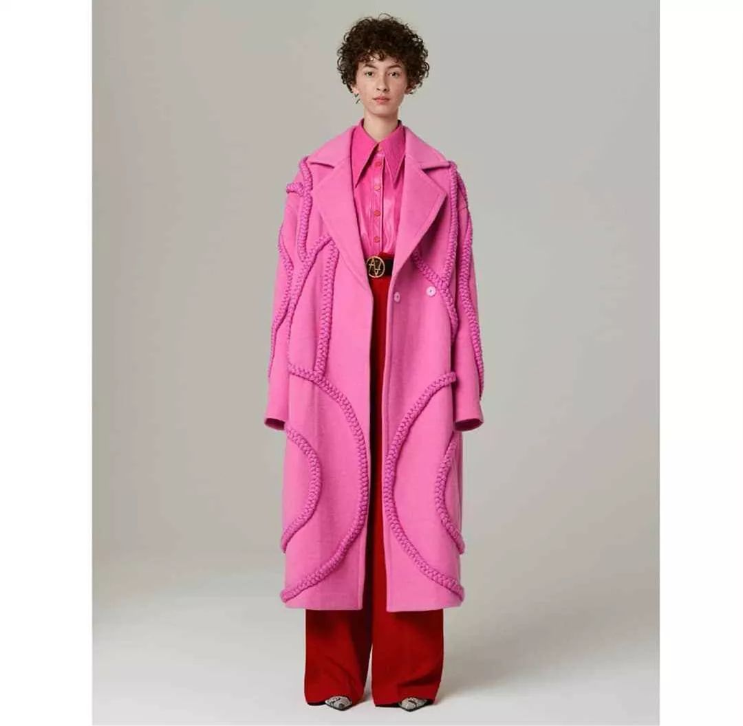 玫红色的高级穿搭,玫红色怎样穿时尚