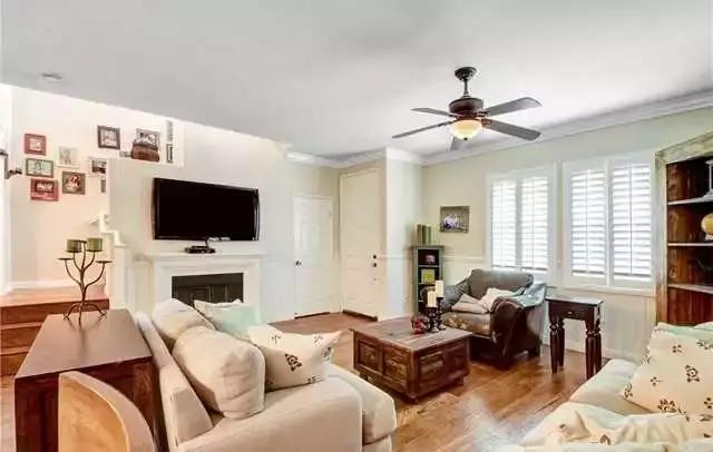 租房热门地段,破房子租五万块一个月