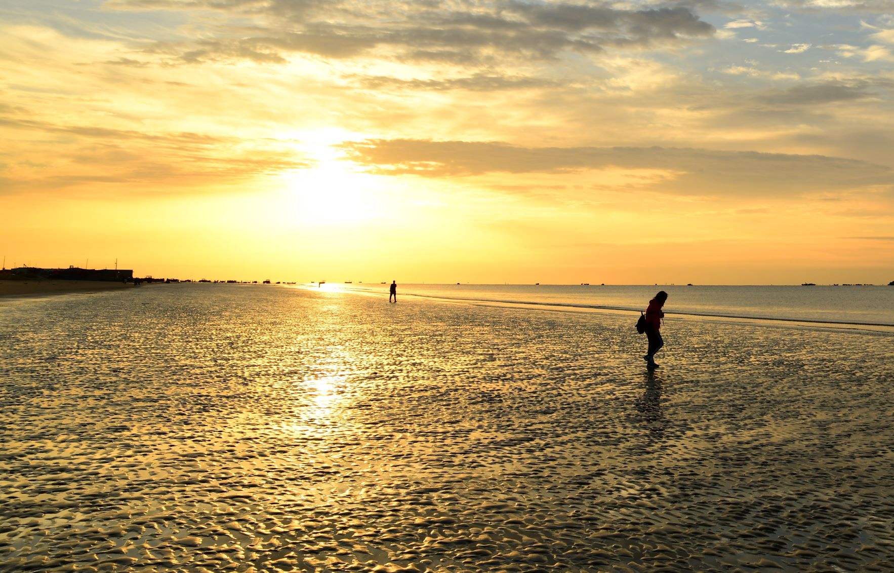 威海银滩风景视频,探访威海乳山的美丽风光
