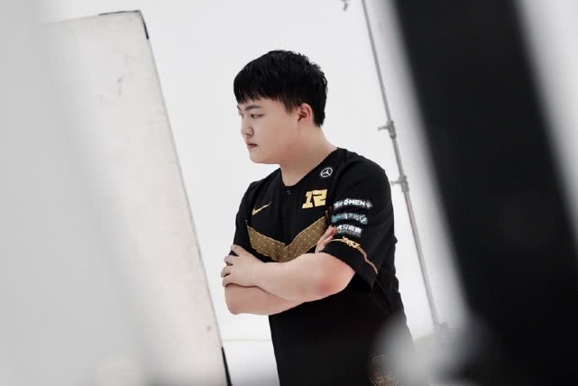 uzi为什么这么强大,为什么那么多人认为uzi很强