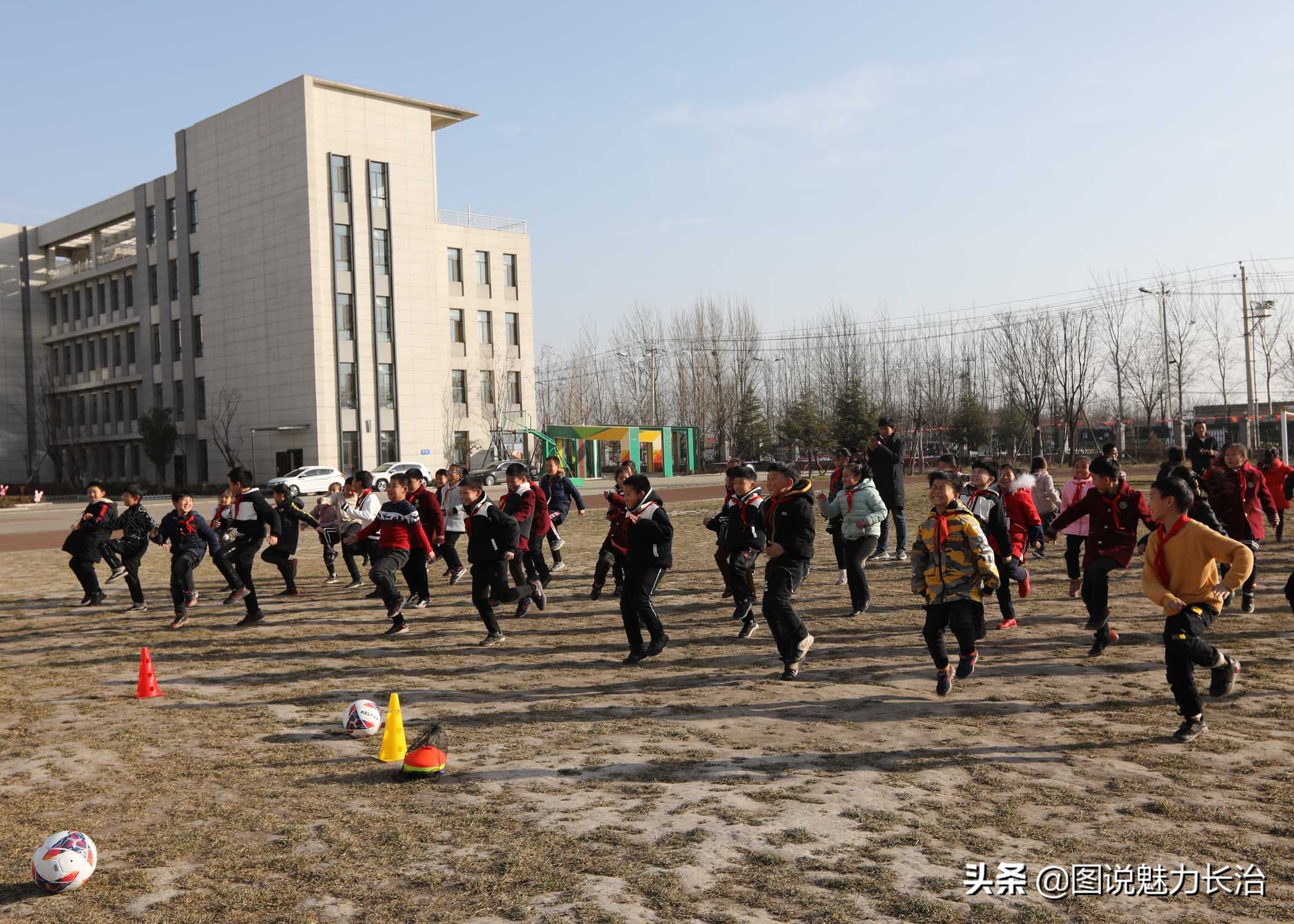 山西省足球公益培训,足球公益活动助力青训