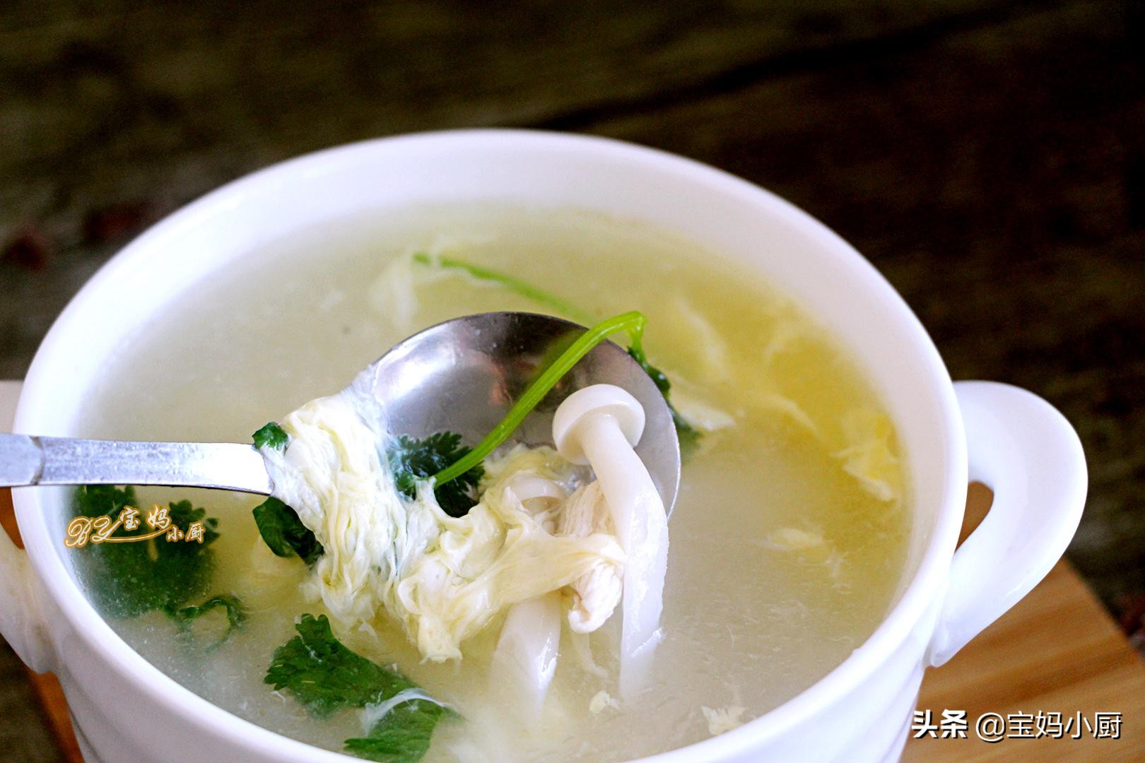 猪肉涨价了不知道吃什么好,鸡肉怎么炖肉才嫩好吃又有营养