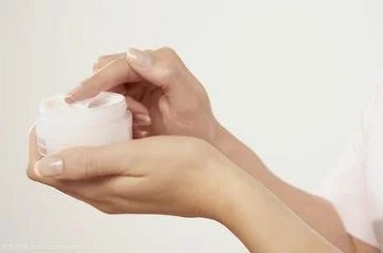 几招搞定鼻子出油,鼻子出油的解决方法