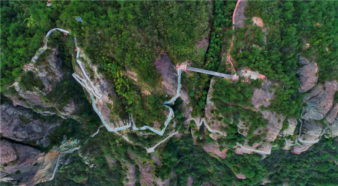 126天环游世界纪实,两位夫妻环游世界400多天