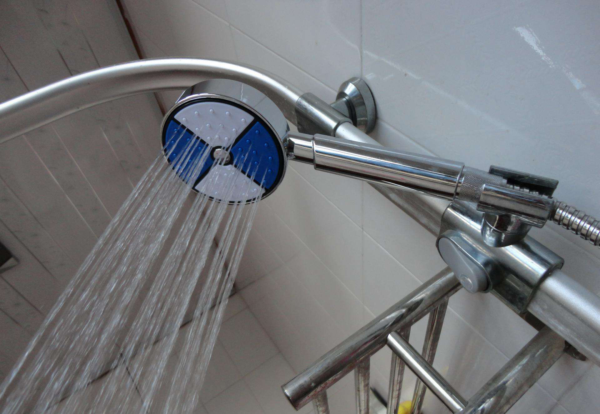 热水器要调高温才能出热水,热水器要调高才能用