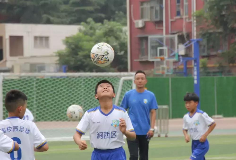 中国青少年足球联赛河南实验,央视记者探访河南学校