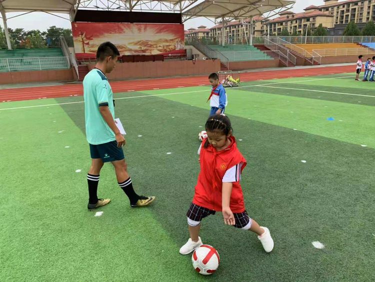 足球校园艺术节,东平县第一届校园足球联赛