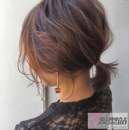 短发到长发尴尬期怎么过渡,从短发到长发的尴尬期该怎么办