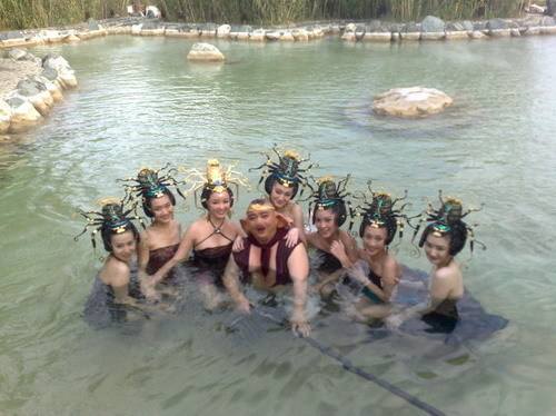 盘丝洞蜘蛛精跟蜈蚣精什么关系,盘丝洞有哪几个蜘蛛精