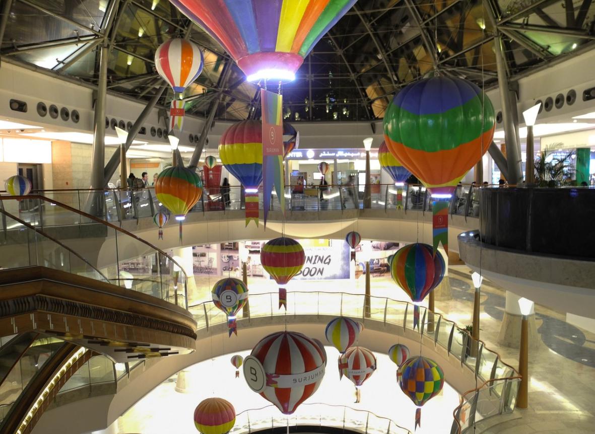 迪拜购物中心苹果店,迪拜购物店