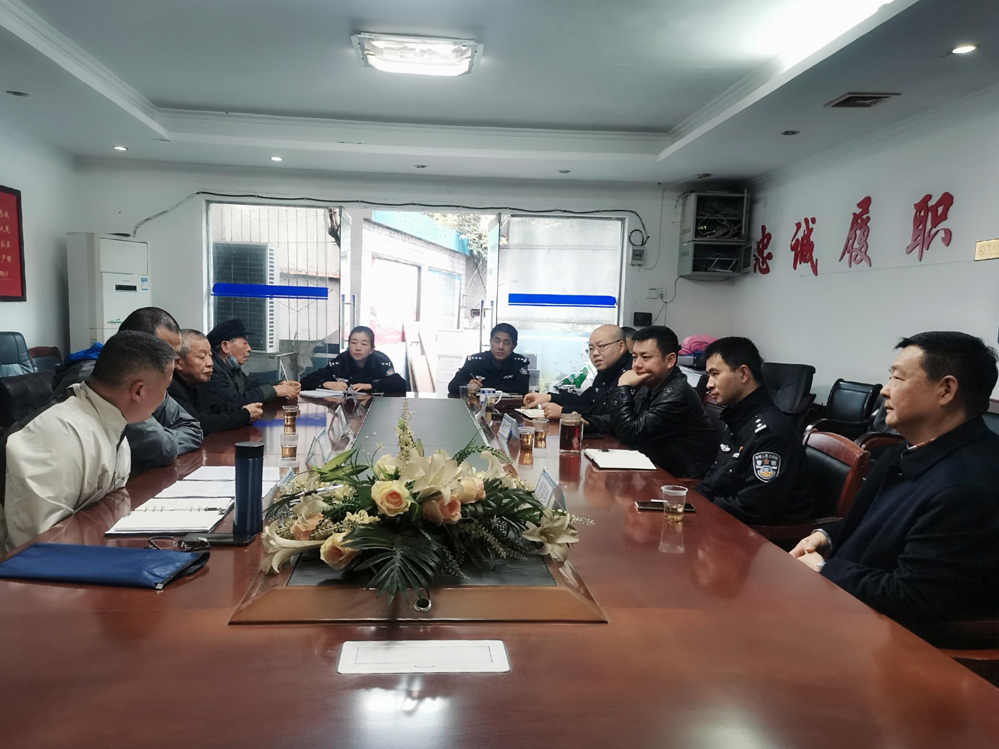 岳阳云溪派出所所长,松江区岳阳派出所所长