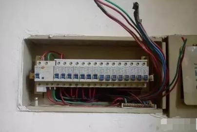 空气开关是1p好还是2p好啊,家里安装1p还是2p的空气开关