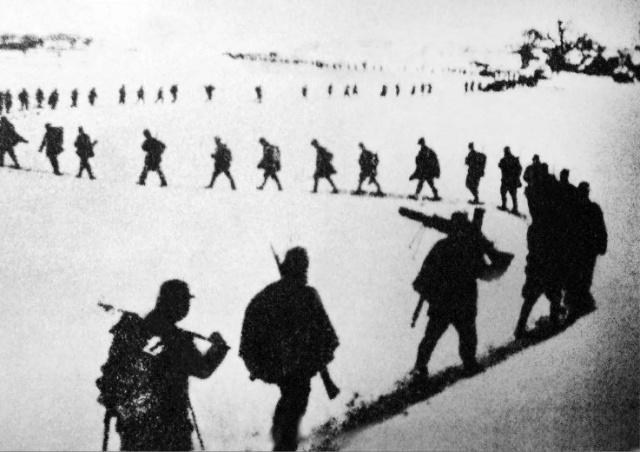 淮海战役中原野战军的作用,淮海战役兵力打得过日本吗