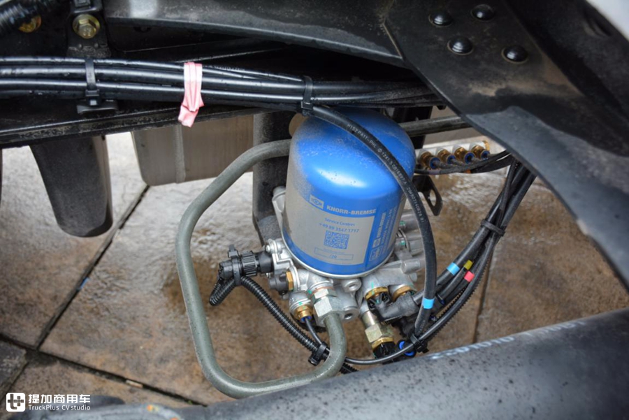 新东风天龙kl怎么样,2017款东风天龙kl9.6配置介绍