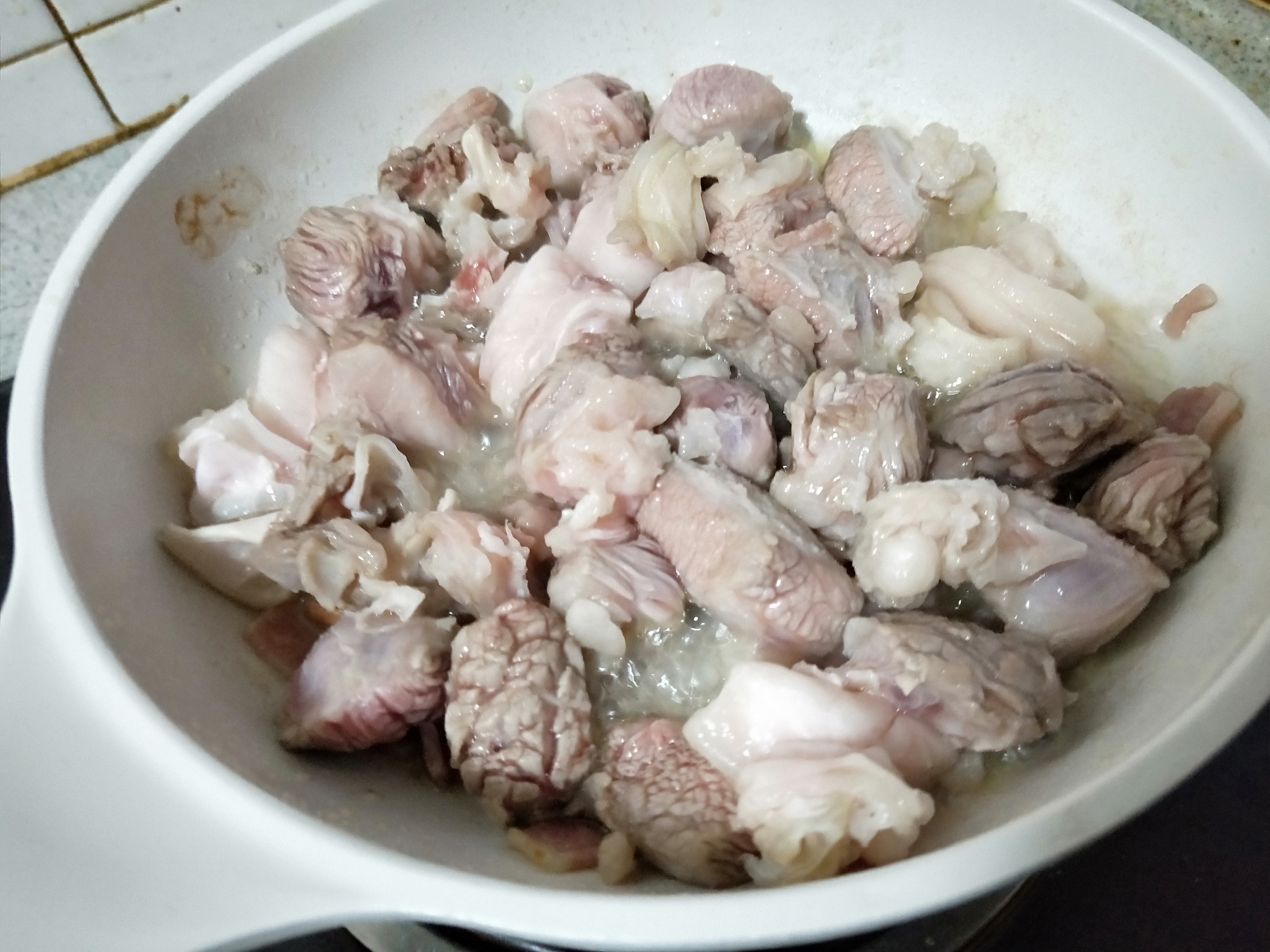 番茄土豆炖牛肉的正宗做法,土豆番茄炖牛肉的家常做法