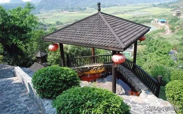 全世界最美的溶洞温泉,很美的天然溶洞温泉