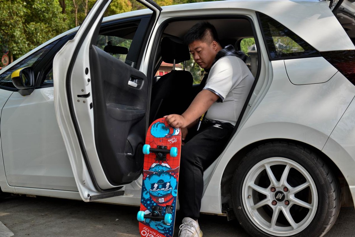 新版飞度空间,说一下04款飞度的空间