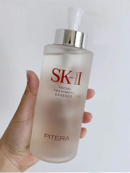 肌肤干燥用哪款化妆水效果好,收敛毛孔补水的化妆水推荐