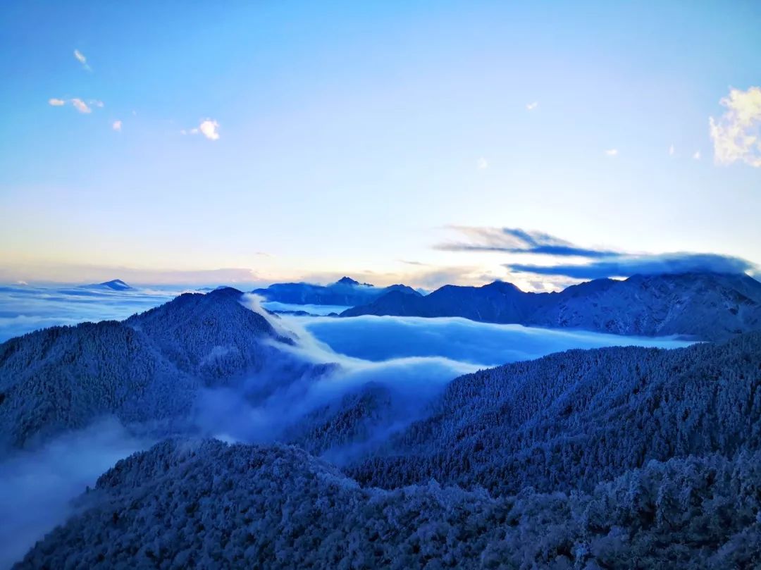 推荐成都周边亲子滑雪泡温泉,成都附近既能滑雪又能泡温泉