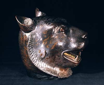 余晖映照出娇艳的晚霞,余晖映衬下美景