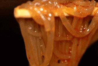 淀粉、生粉、面粉啥区别？上浆、勾芡、挂糊怎么用？用错毁一锅菜丨美食课堂