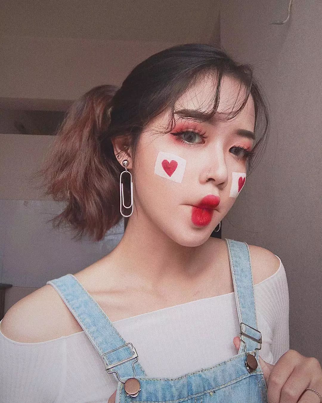 越南网红小姐姐妆容,越南ins小姐姐化妆