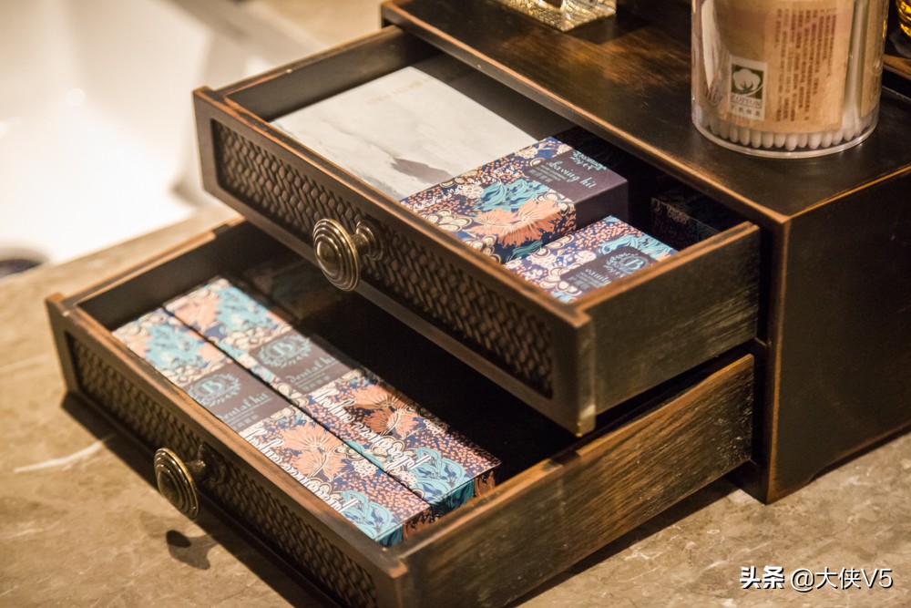 上海旅游值得打卡的酒店,来上海玩住哪里性价比比较高