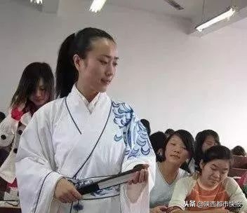 继爬树课之后，西北大学的“胖胖班”又火了！期末考试只用称体重