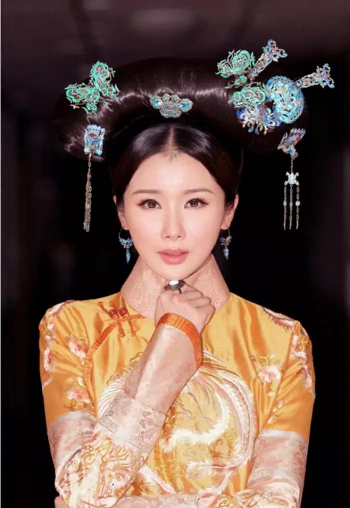 经典诗词分享春风十里,春风十里不如相遇有你相关的诗句