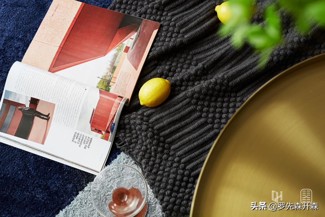 抛弃华丽的套路，以极简的走心唤醒柔情