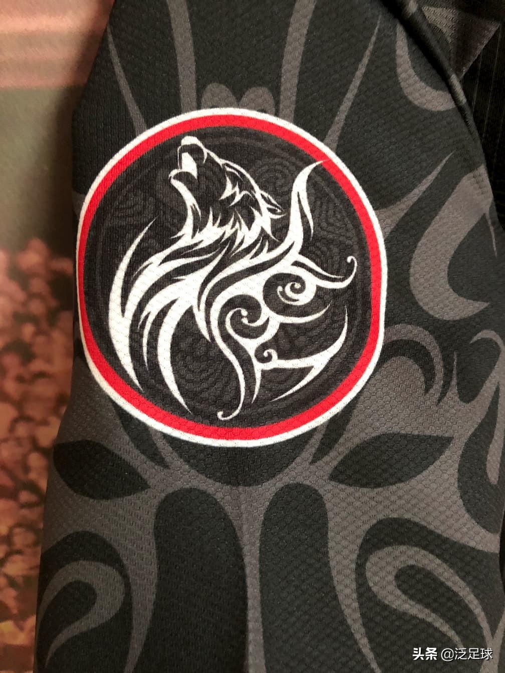 蜂锐球衣开箱,蜂锐粉色球衣