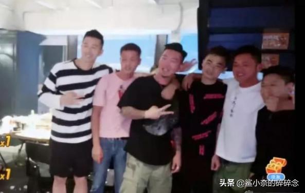 斗鱼强搞户外一家人节目面临主播花式*制抵**，是怕节奏还是另有想法