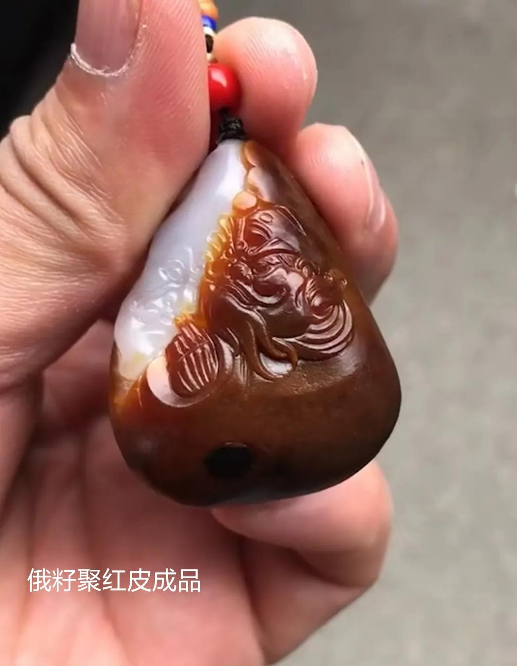 籽料伪装者视频 (俄料仿籽和田籽料的区别)