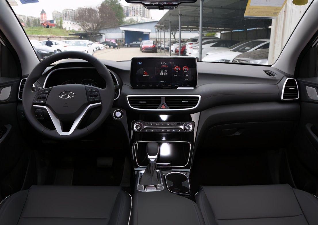 现代途胜l1.5t深度测评,新款现代途胜到店1.6t引擎6mt