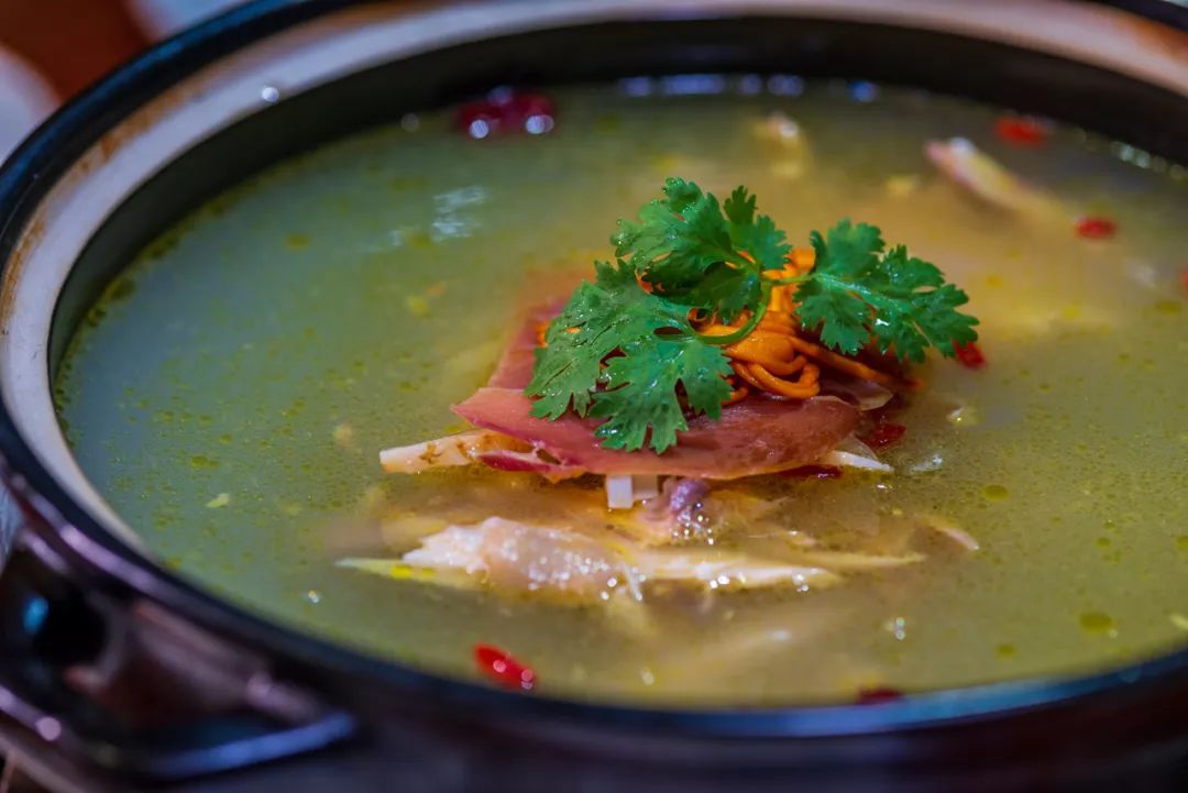 3000公里“空运”来的米线火锅，告诉你什么是真正的云南