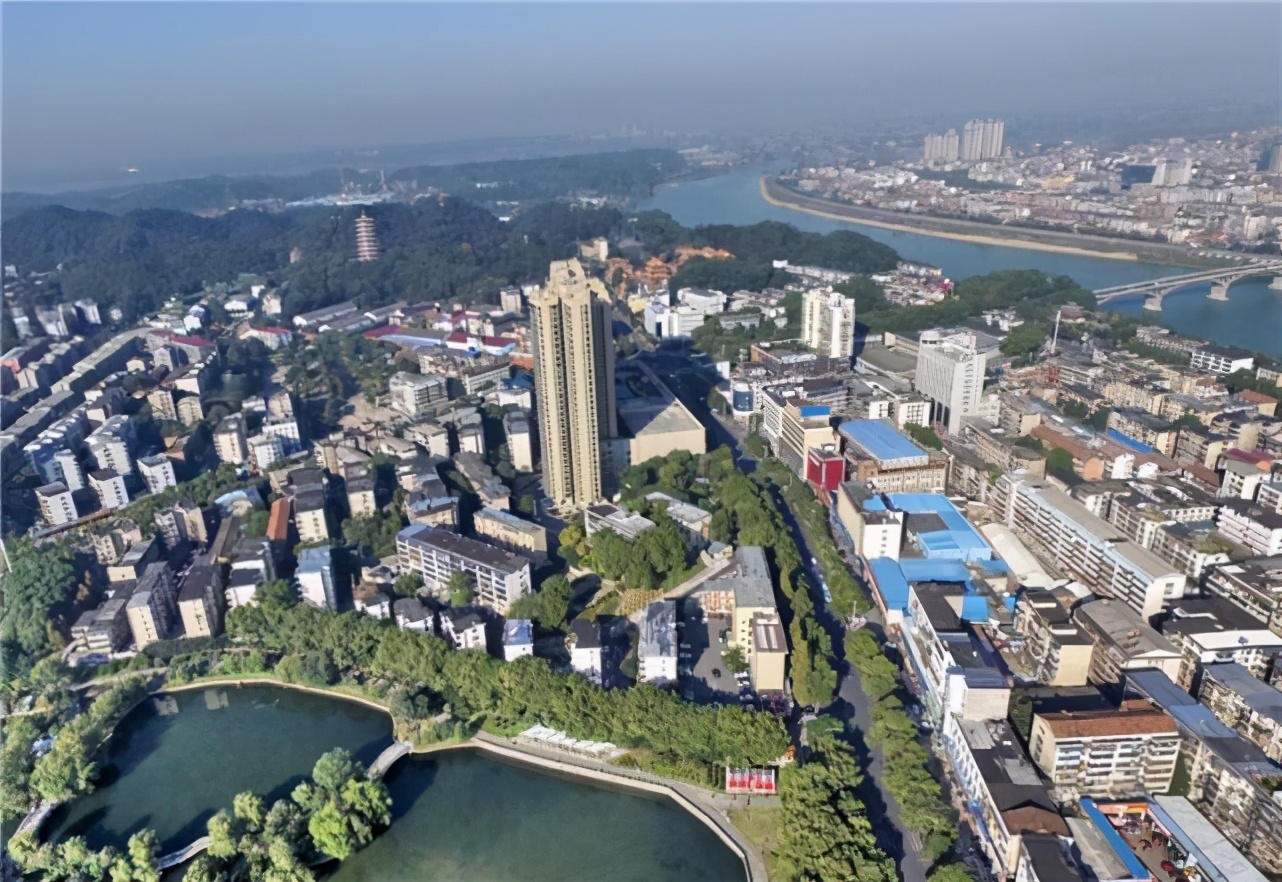 湖南煤炭储量最高的县,湖南宝藏县城