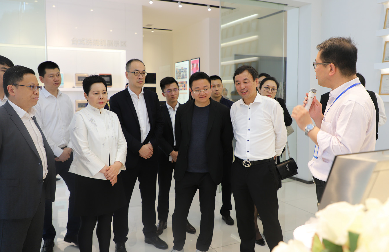 中意董事长赵心竹抖音,深圳中意集团赵心竹