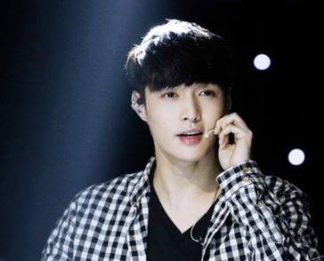 张艺兴崛起之路,张艺兴未出道前练习室