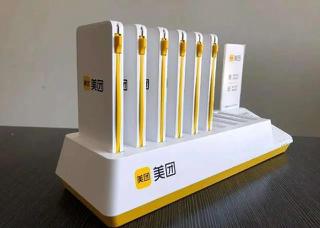 “美团”鲶鱼入场,共享充电宝“三电一兽”格局将终结?