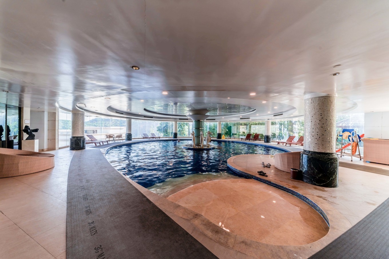 这里被称为广深后花园，每年夏天游人如织，有山有水的避暑胜地