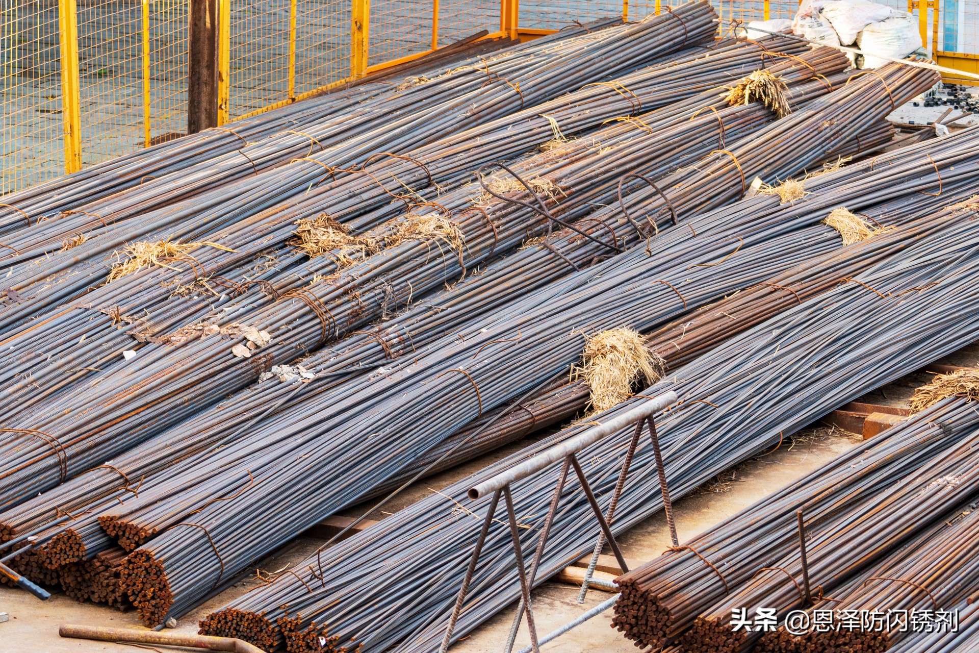 工地钢筋生锈怎样才要除锈,工地模板除锈最简单的方法