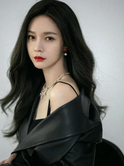 沈梦辰卖闲置惹争议反映了什么,沈梦辰被嫌弃了吗