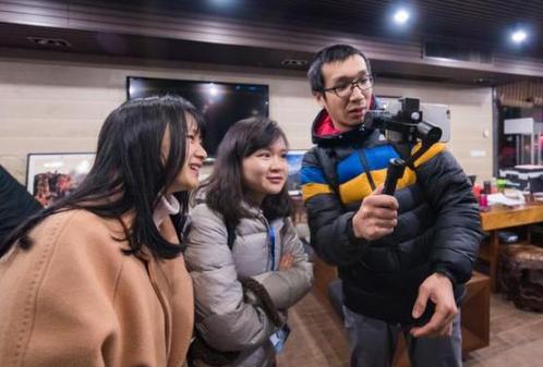 09年春晚总导演郎昆,春晚导演郎昆现状