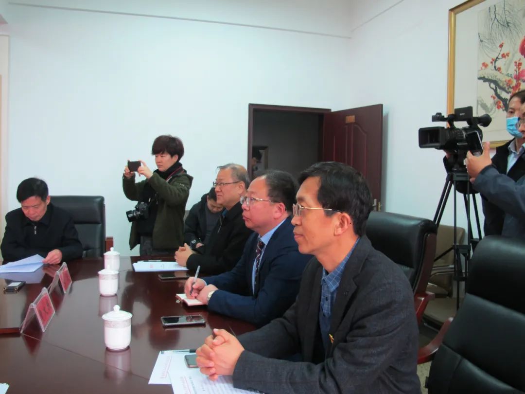 喜大普奔学校报道,喜大普奔有限公司