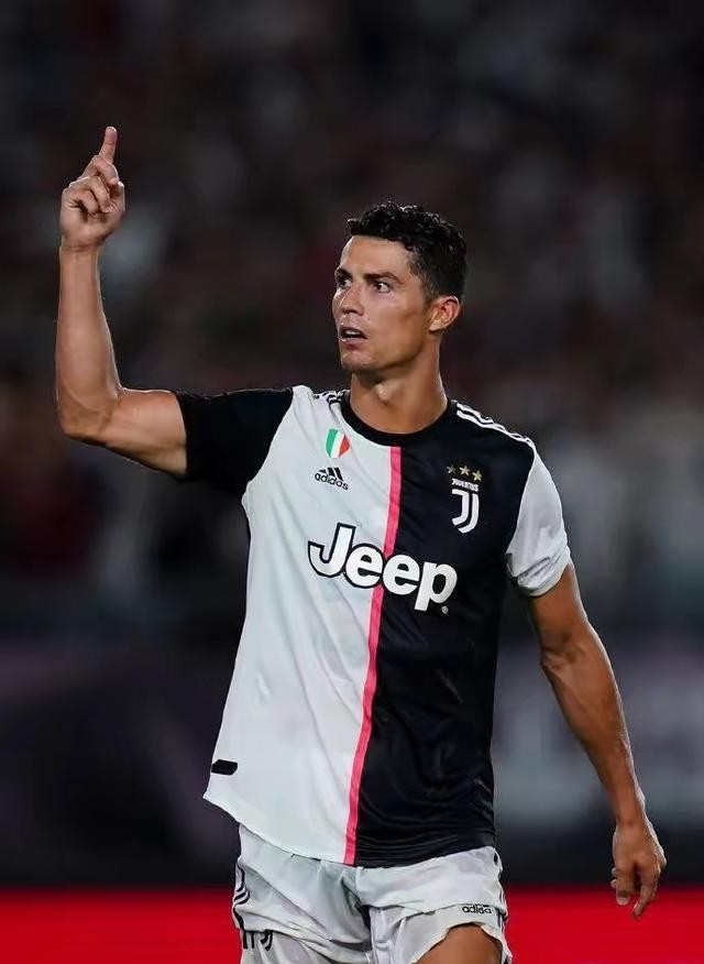 大巴黎将对阵尤文阵容,大巴黎前锋三叉戟